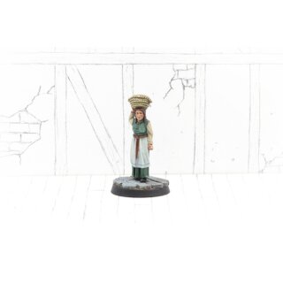 Townsfolk Miniatures - Maid With Basket