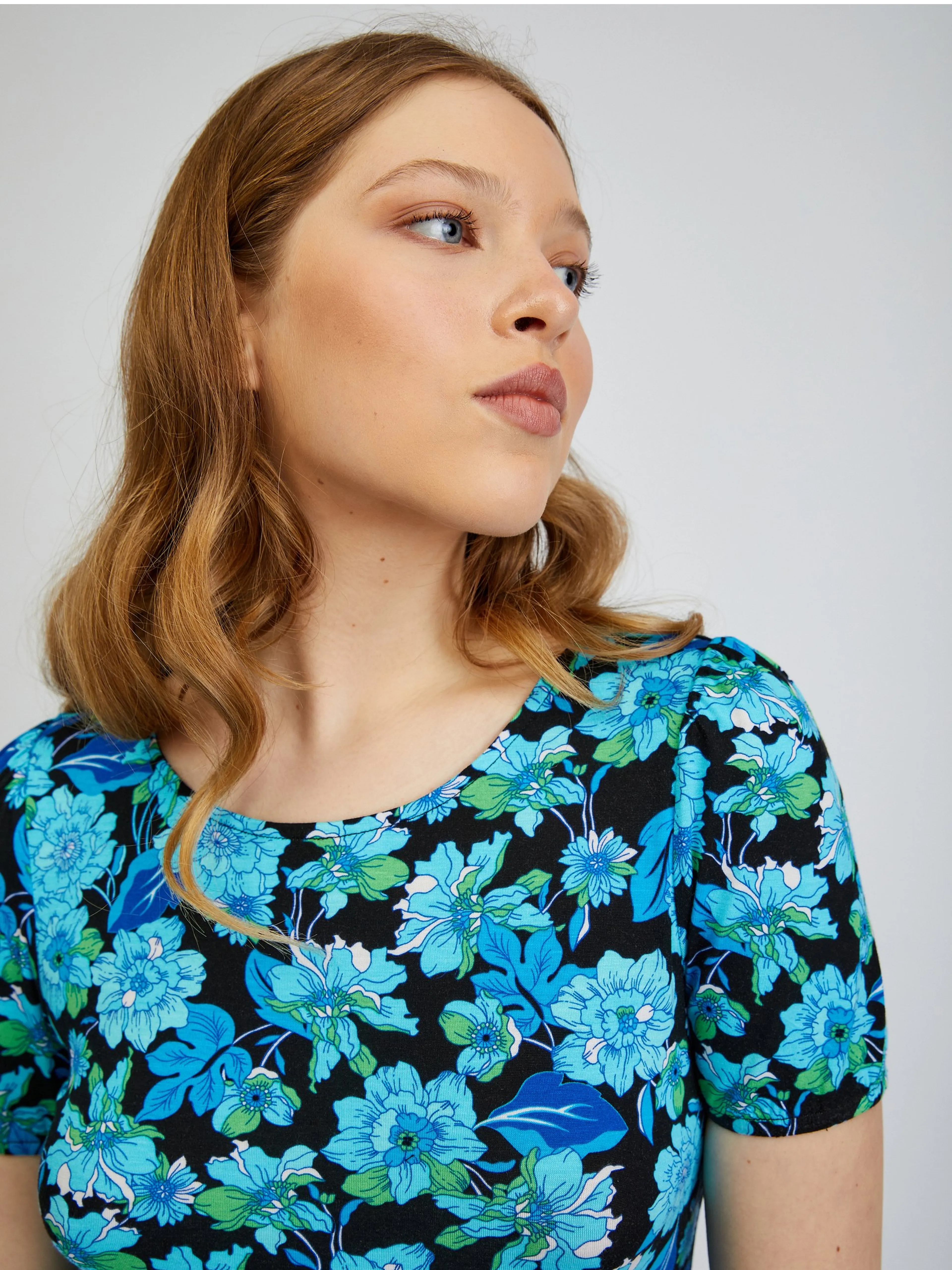 Blau-schwarzes Damen-Blumen-Shirt ORSAY