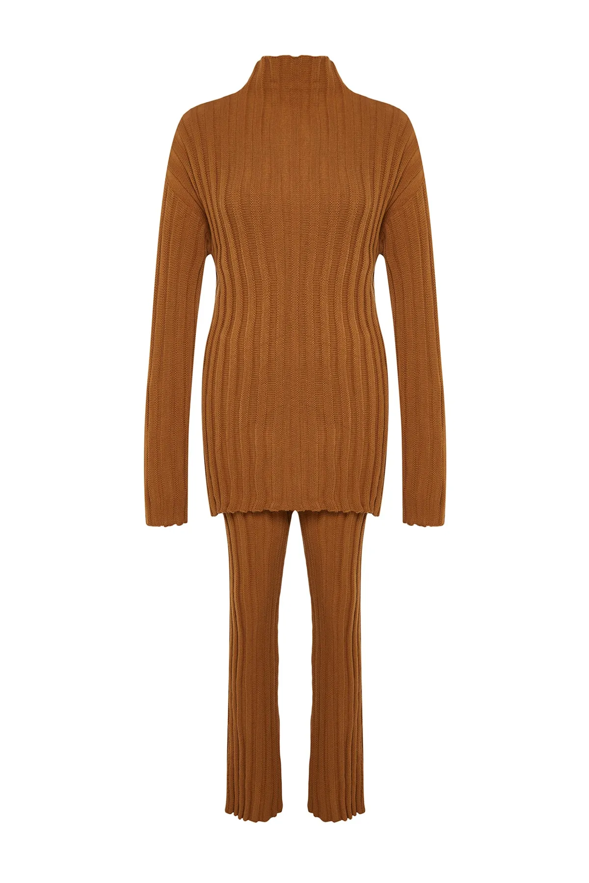 Trendyol Collection  Braunes Strickoberteil- und -unterteil-Set aus Cord-Basic-Hose TWOAW24AU00013