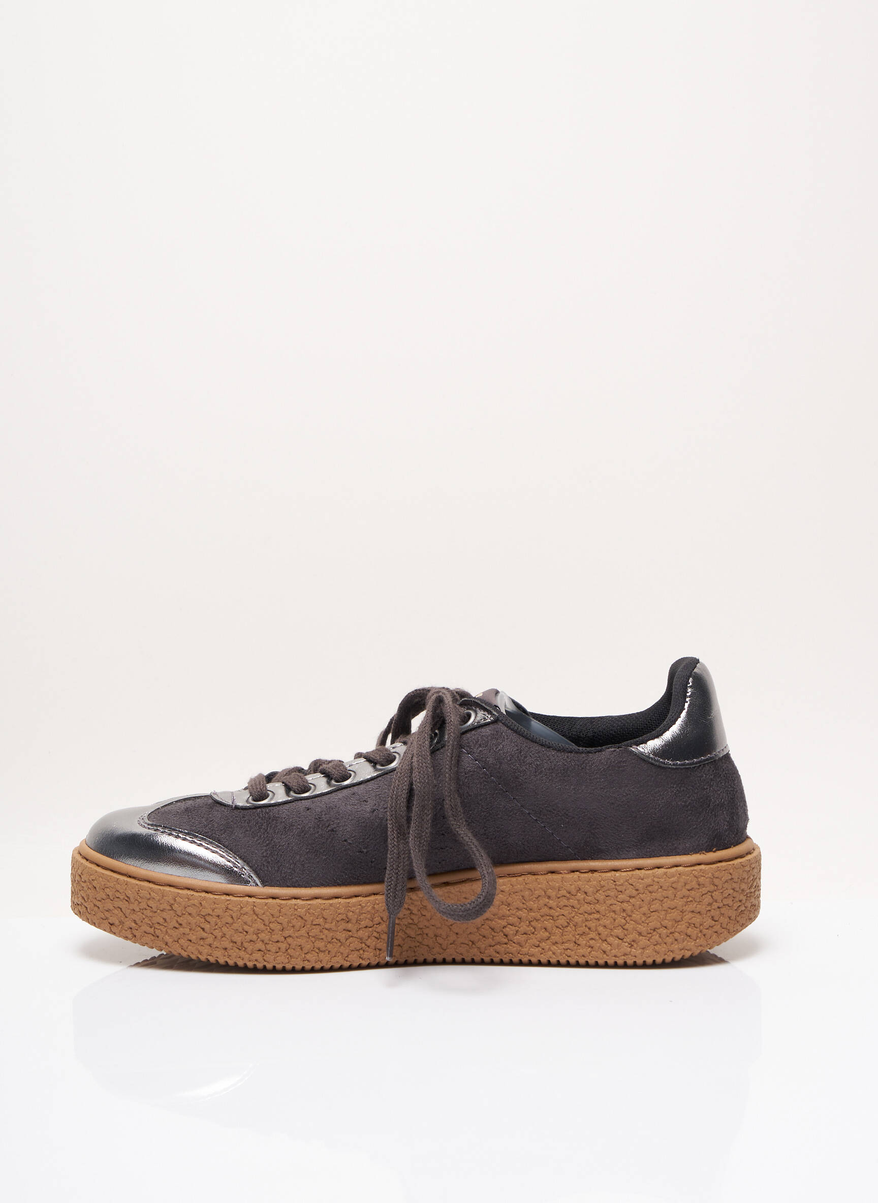 Victoria Baskets Femme couleur gris