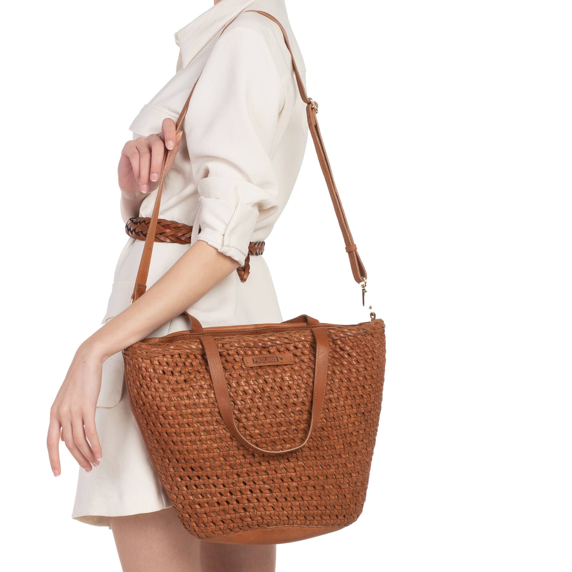 Damska torba typu tote z plecionej skóry - BRANDY