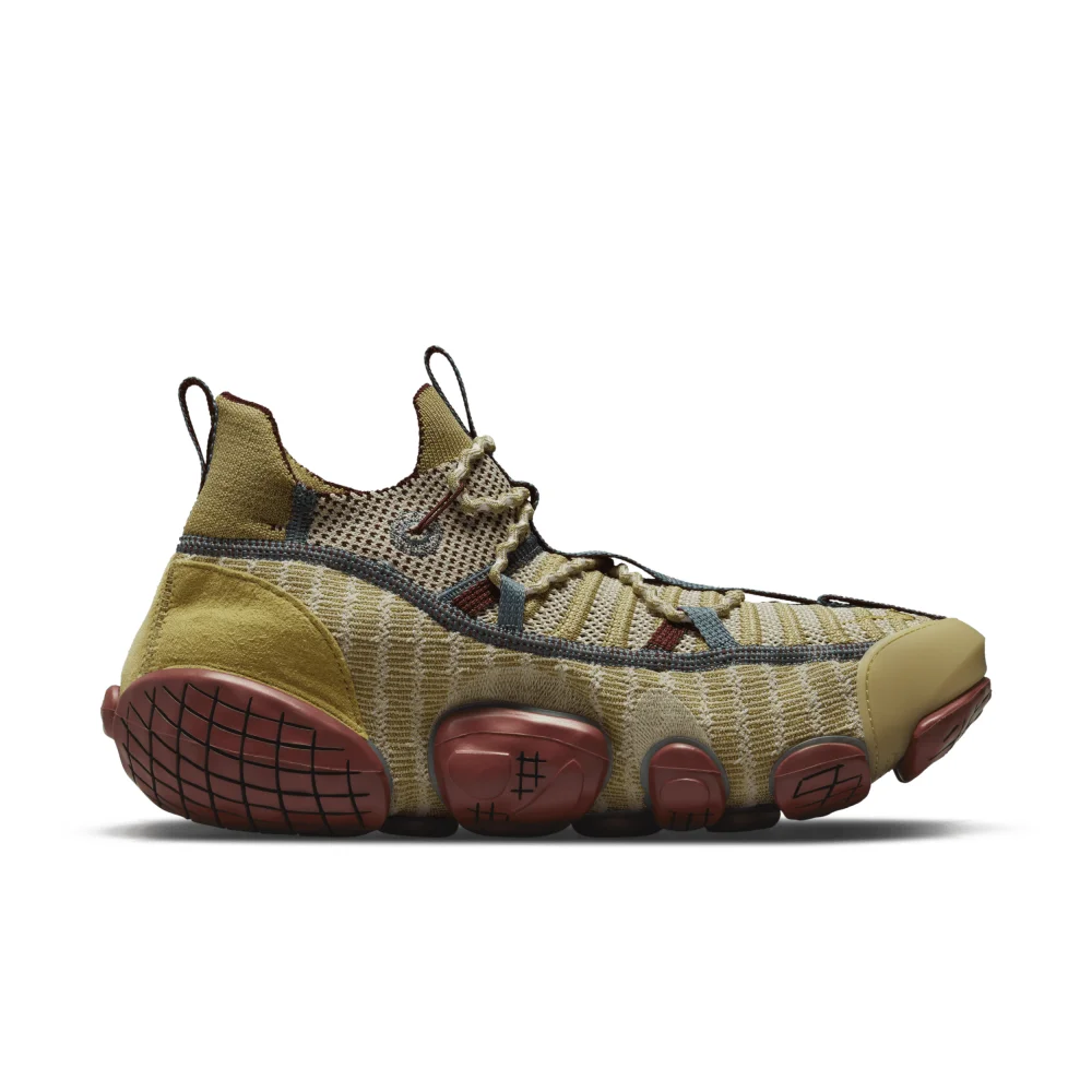 Nike ISPA Link CN2269-700 / braun