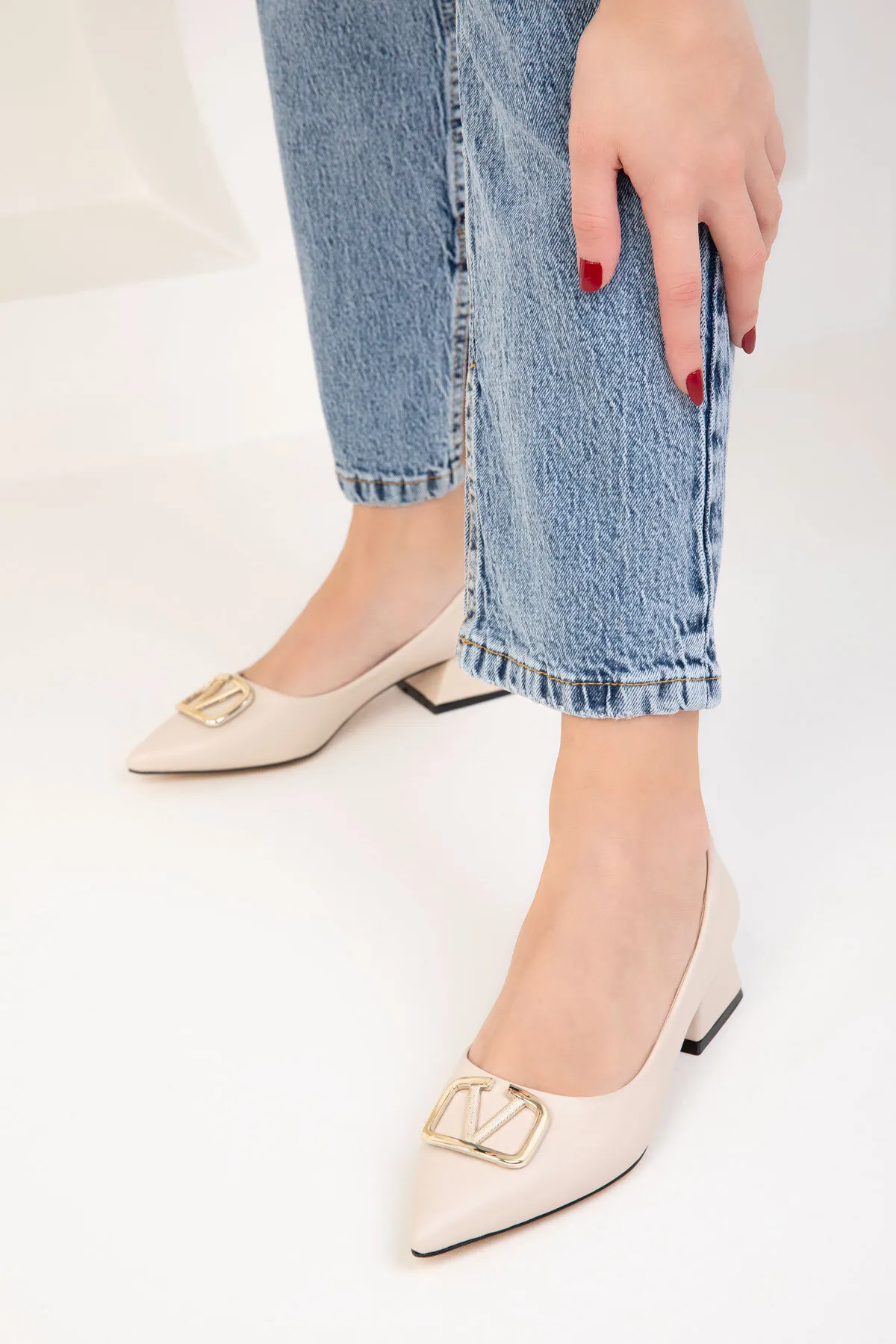 SOHO  Beige-Gold Klassische Damenschuhe mit Absatz 18474