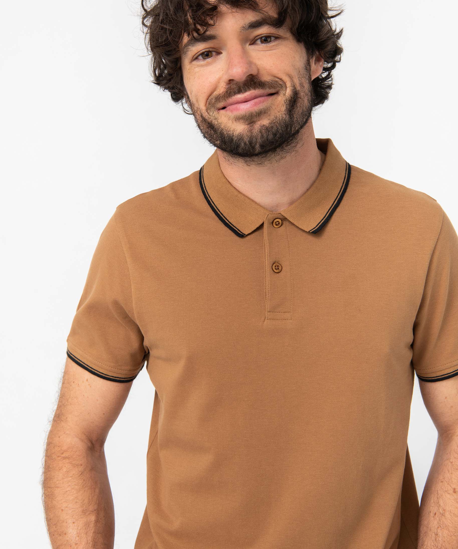 Polo homme à manches courtes et finitions contrastantes marron | GEMO