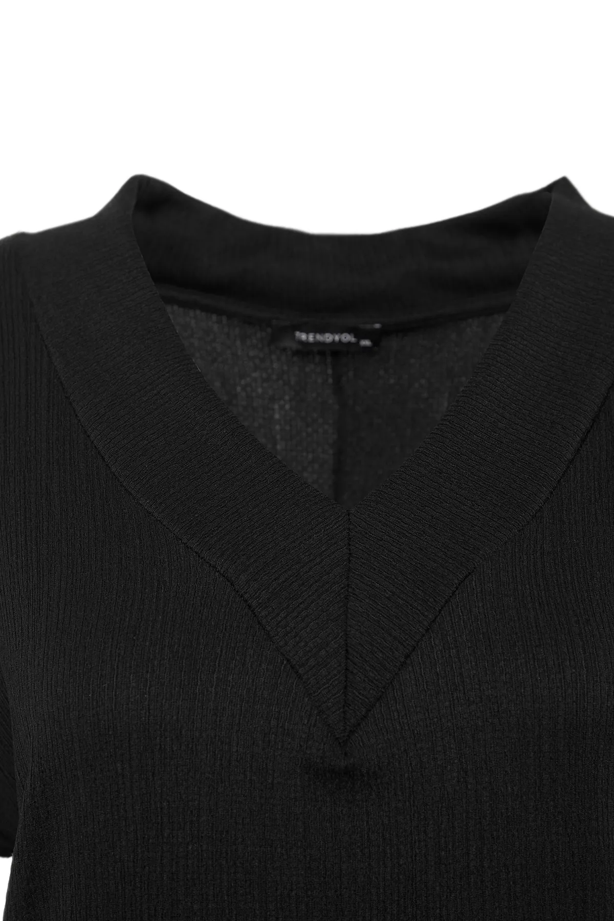 Trendyol Curve  Schwarzes, gerade geschnittenes Strickkleid TBSSS22EL2365