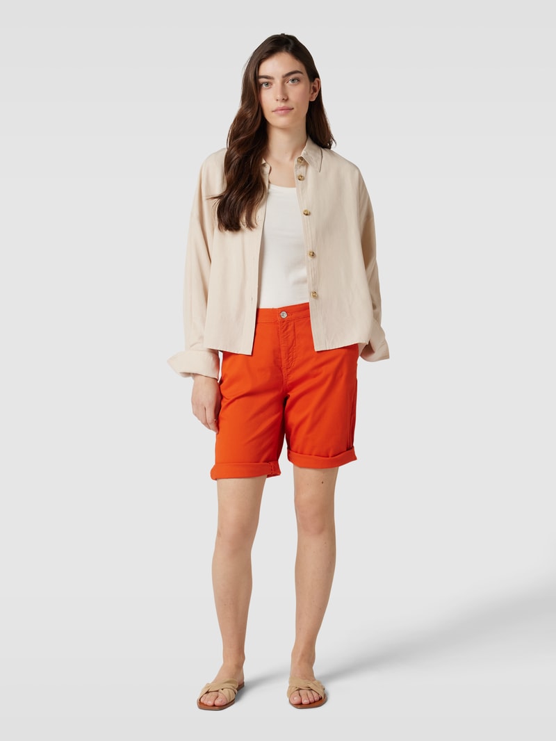 Chino-Shorts mit Allover-Print in orange