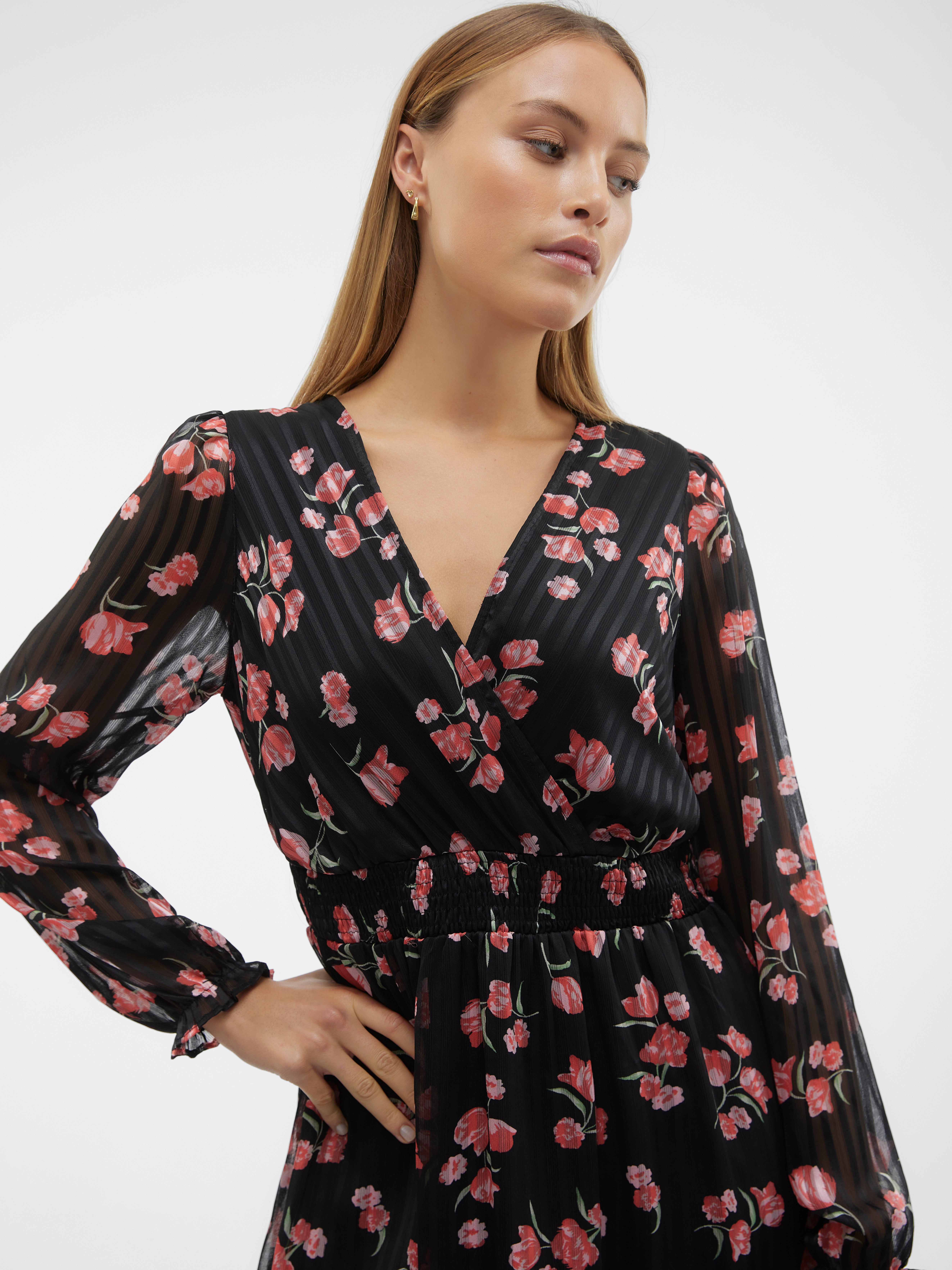 VMROSEY Kurzes Kleid