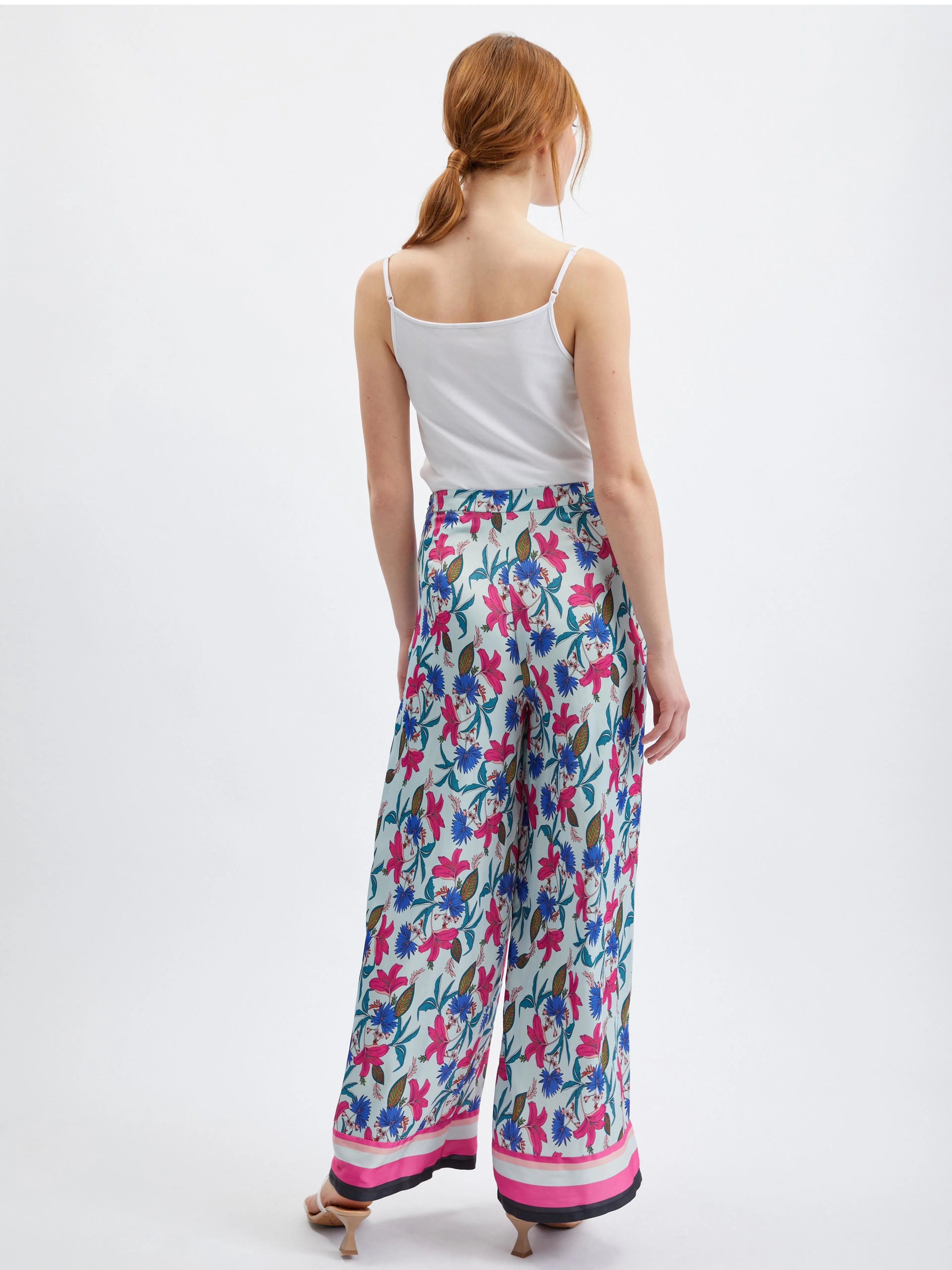 Helle blaue geblümte Damenhose ORSAY