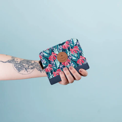 Edea Medium Blue Wallet