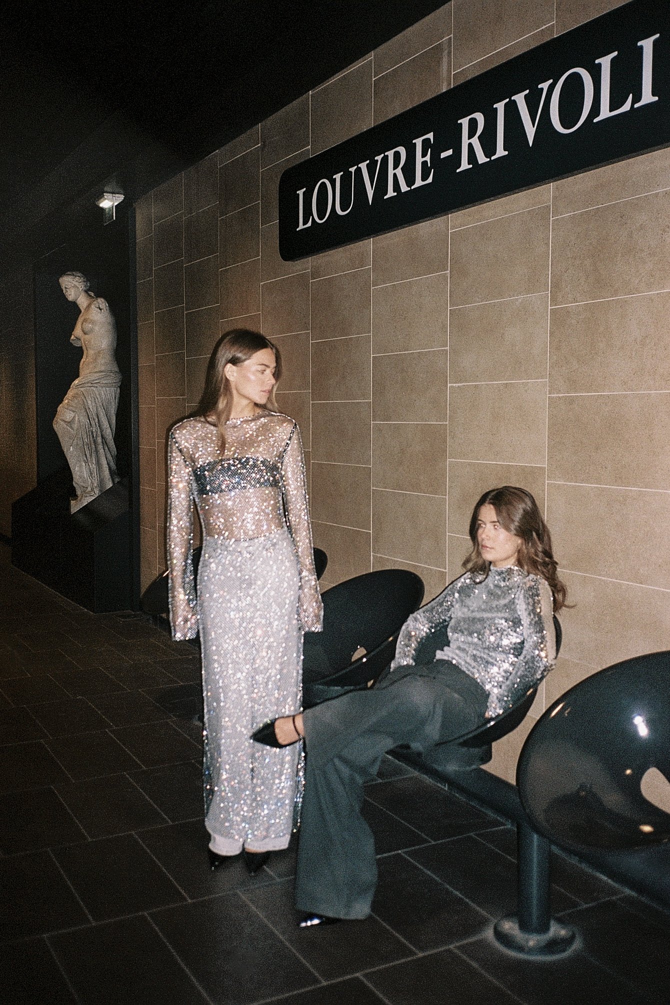 Glitzerndes Maxikleid