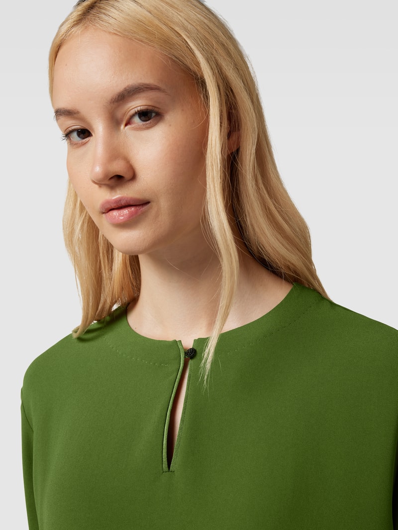 Blusenshirt in unifarbenem Design mit Schlüsselloch-Ausschnitt in grün