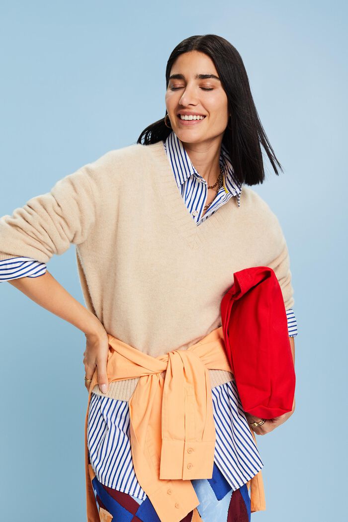 Kaschmirpullover mit V-Ausschnitt