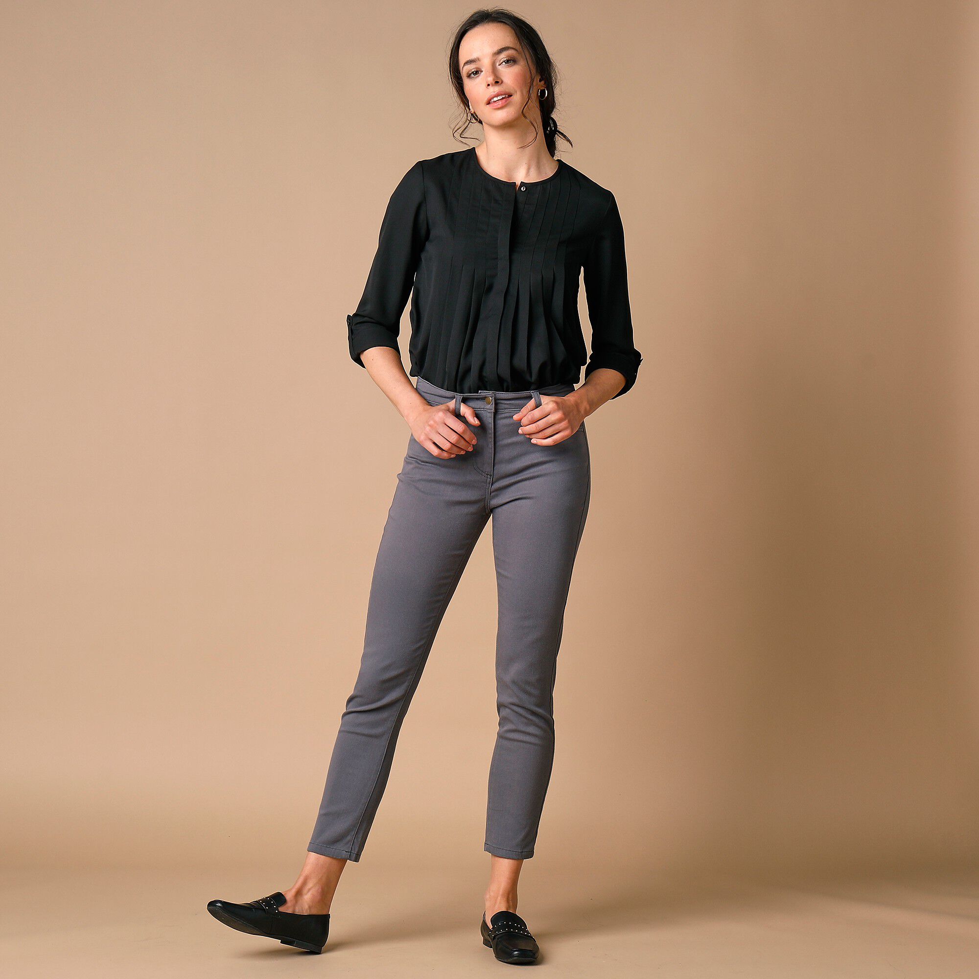 Pantalon 7/8ème fuselé stretch uni