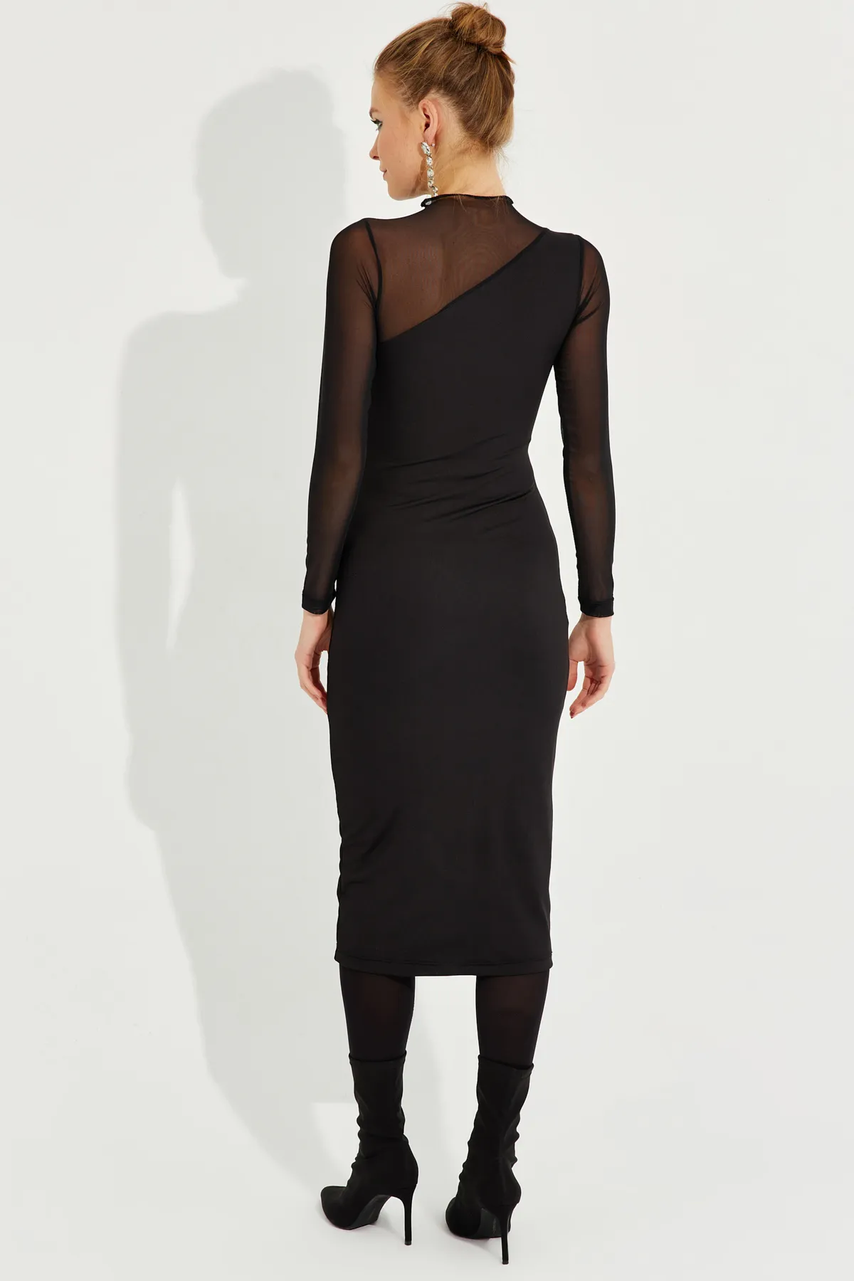 Cool & Sexy  Schwarzes, detailliertes, asymmetrisches Midikleid aus Tüll für Damen EY2601