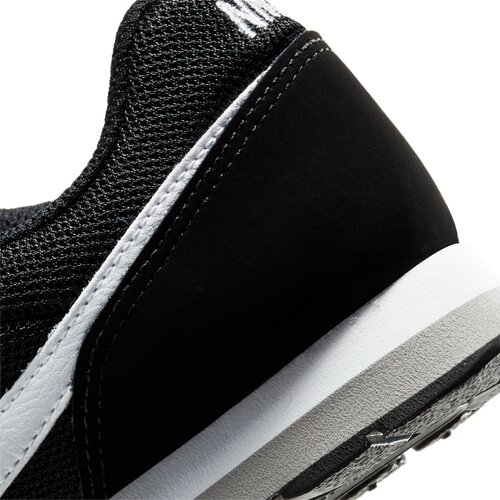 KINDER SNEAKER 