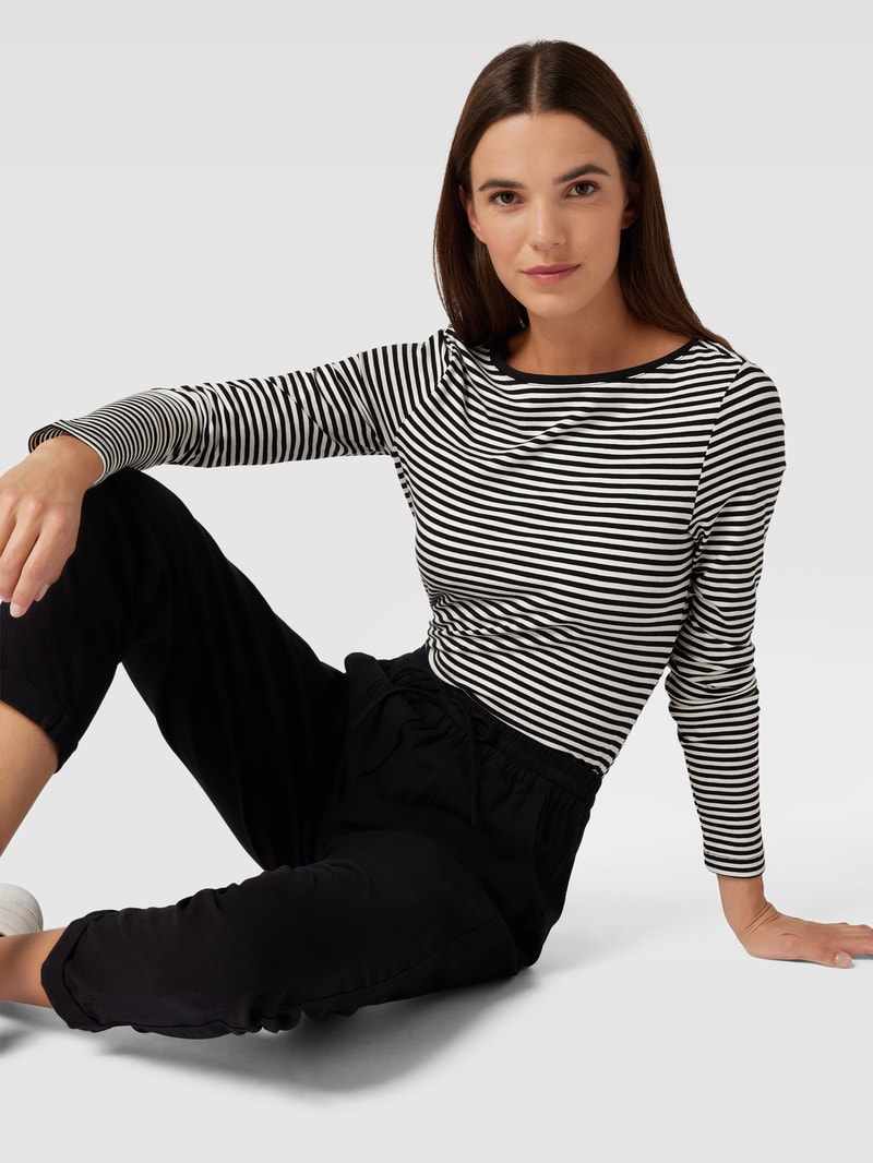 Longsleeve mit Streifenmuster und U-Boot-Ausschnitt in schwarz