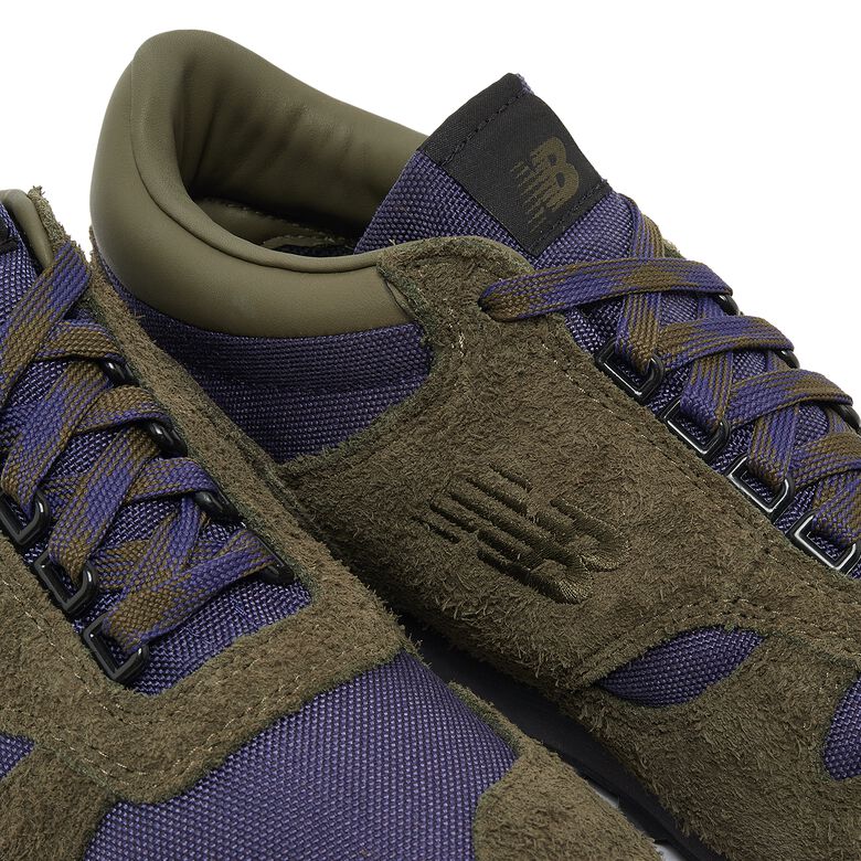 New Balance Rainier Low dark moss