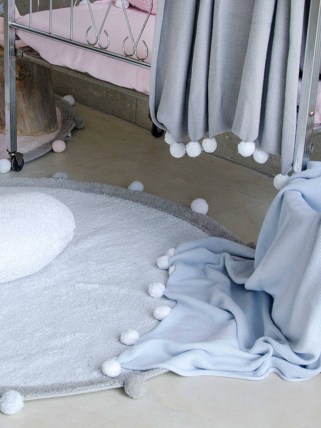 Tapis coton lavable rond avec pompons LORENA CANALS rose