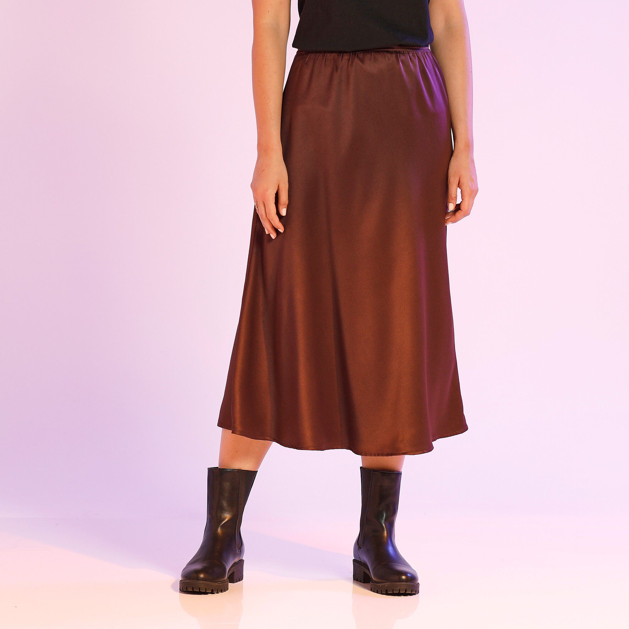 Jupe mi-longue satin
