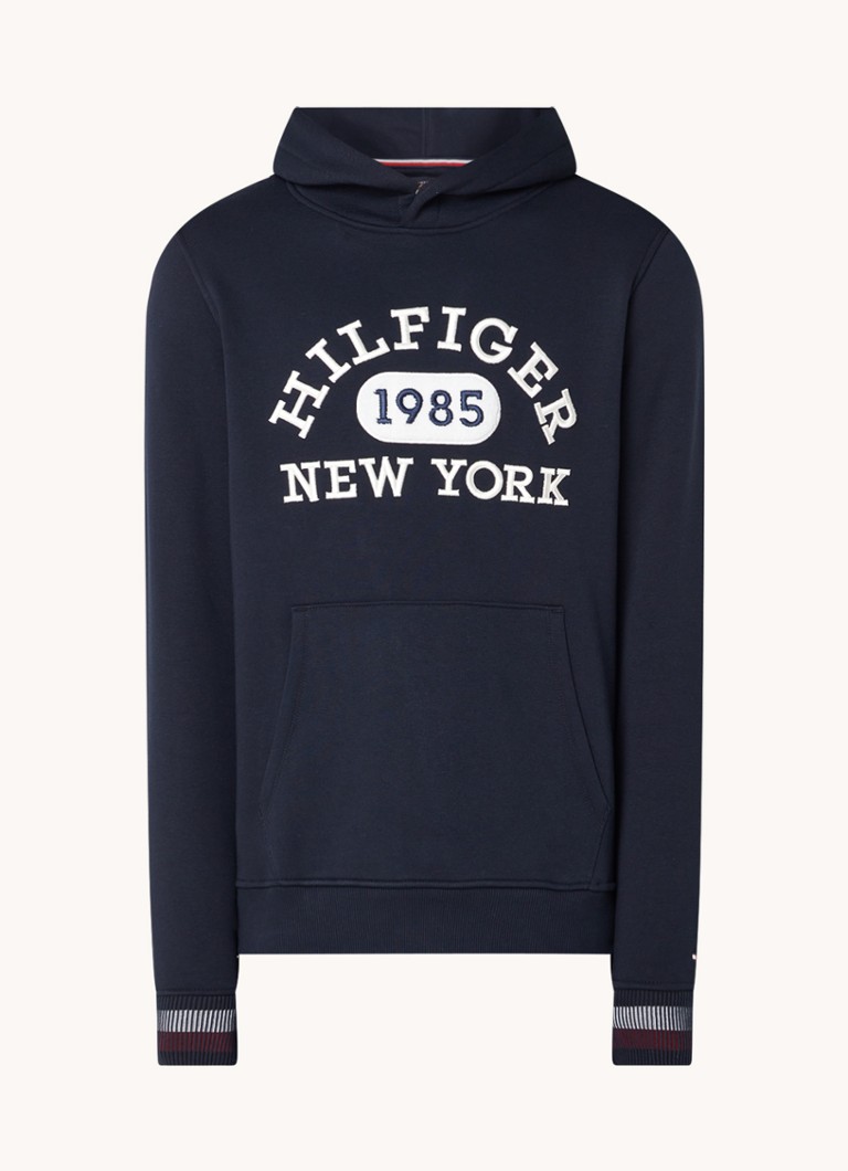 Tommy Hilfiger Hoodie with logo embroidery and kangaroo pocket
