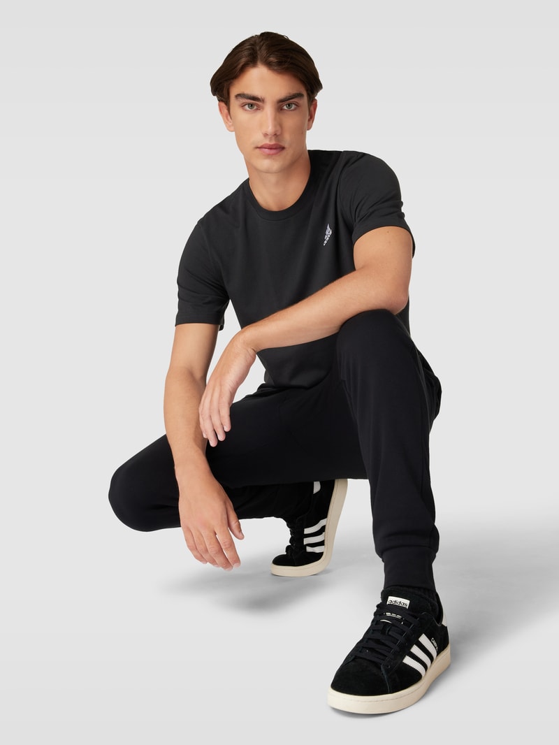 T-Shirt mit Logo-Print in schwarz