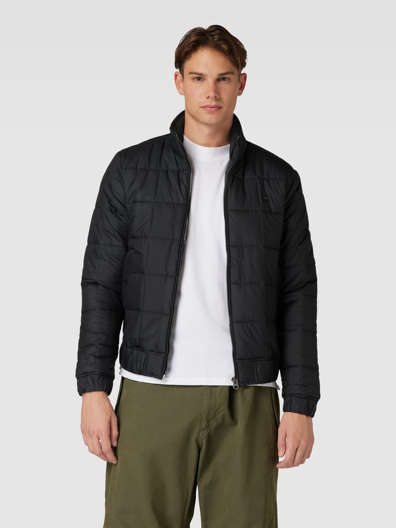 Steppjacke mit Label-Applikation Modell 'Meefic' in schwarz