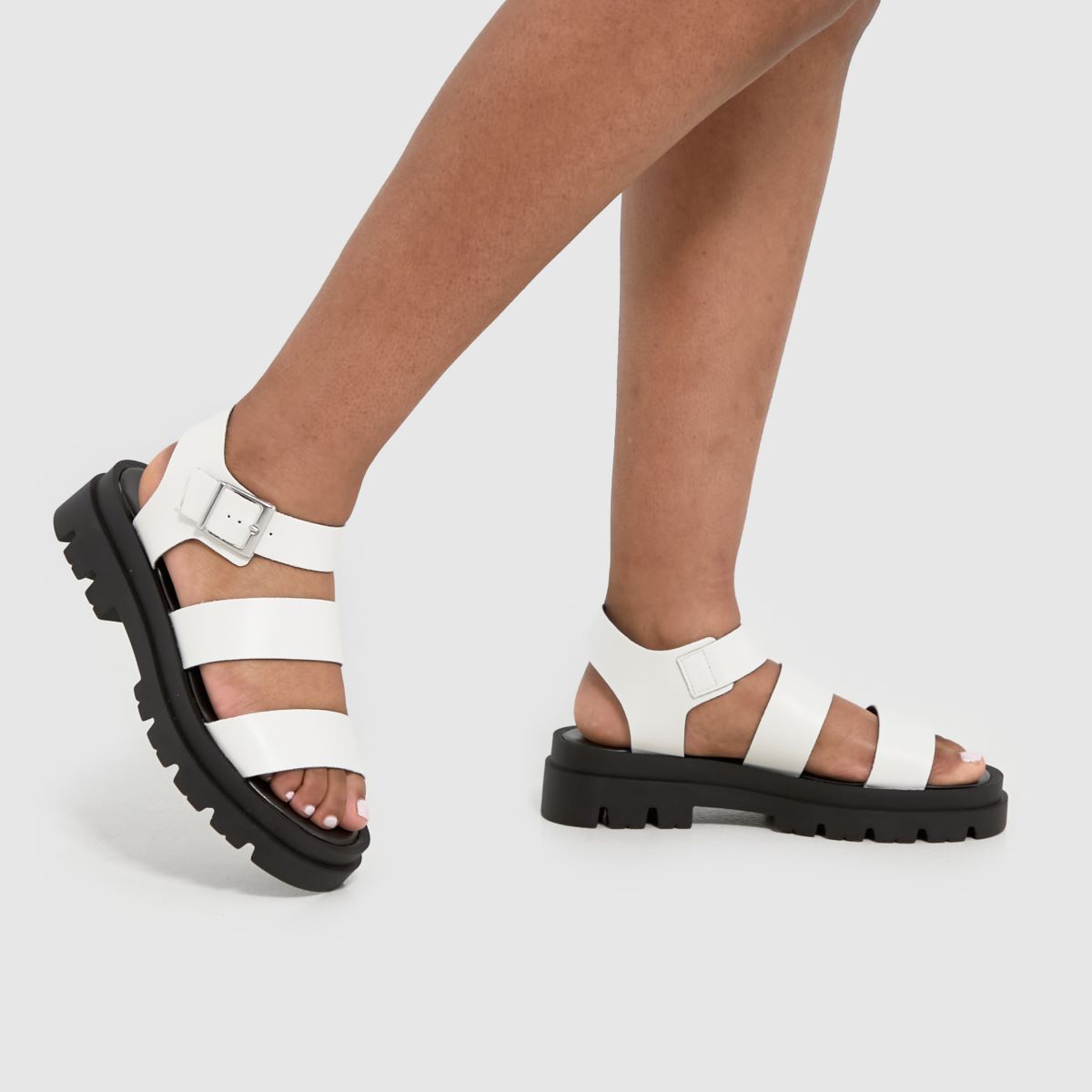Schuh Tate vastag szandálok fehér színben