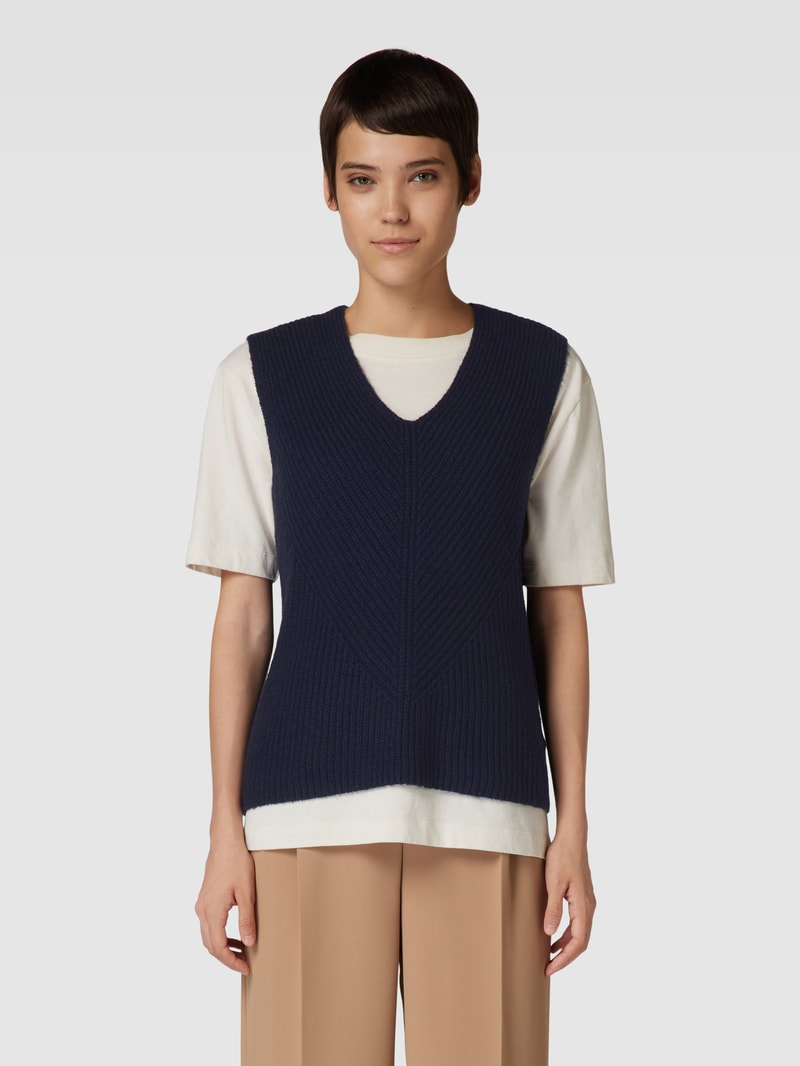 Pullunder in unifarbenem Design mit V-Ausschnitt in marineblau