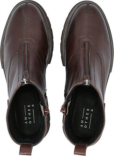 Another A Zipper-Boot