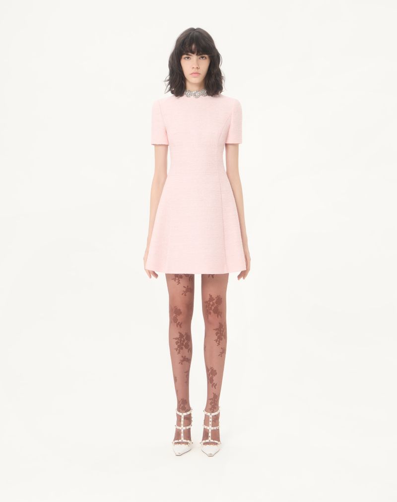 Vestido curto bordado em tweed de algodão texturizado