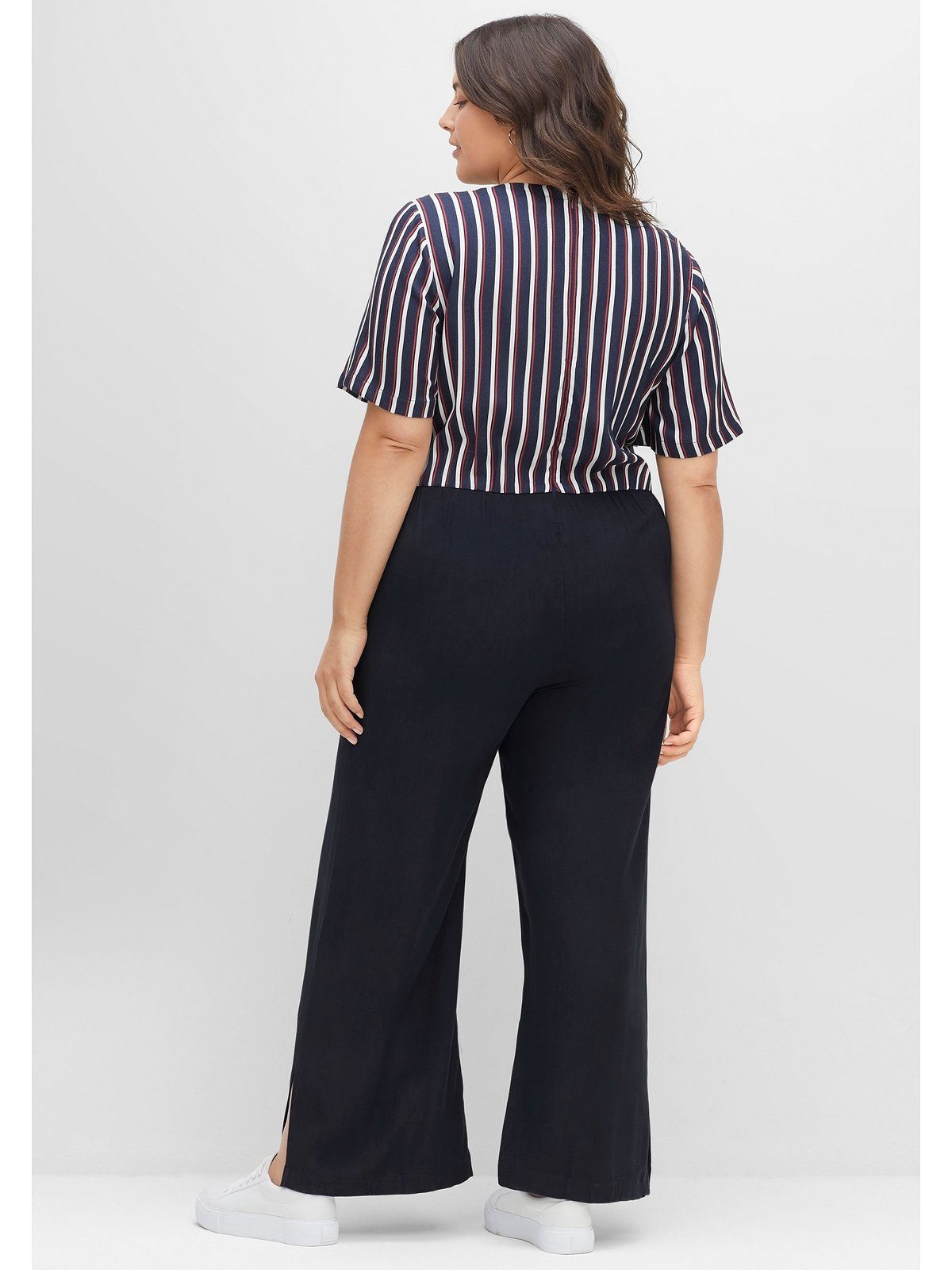 Sheego Jumpsuit Große Größen aus fließender Viskose