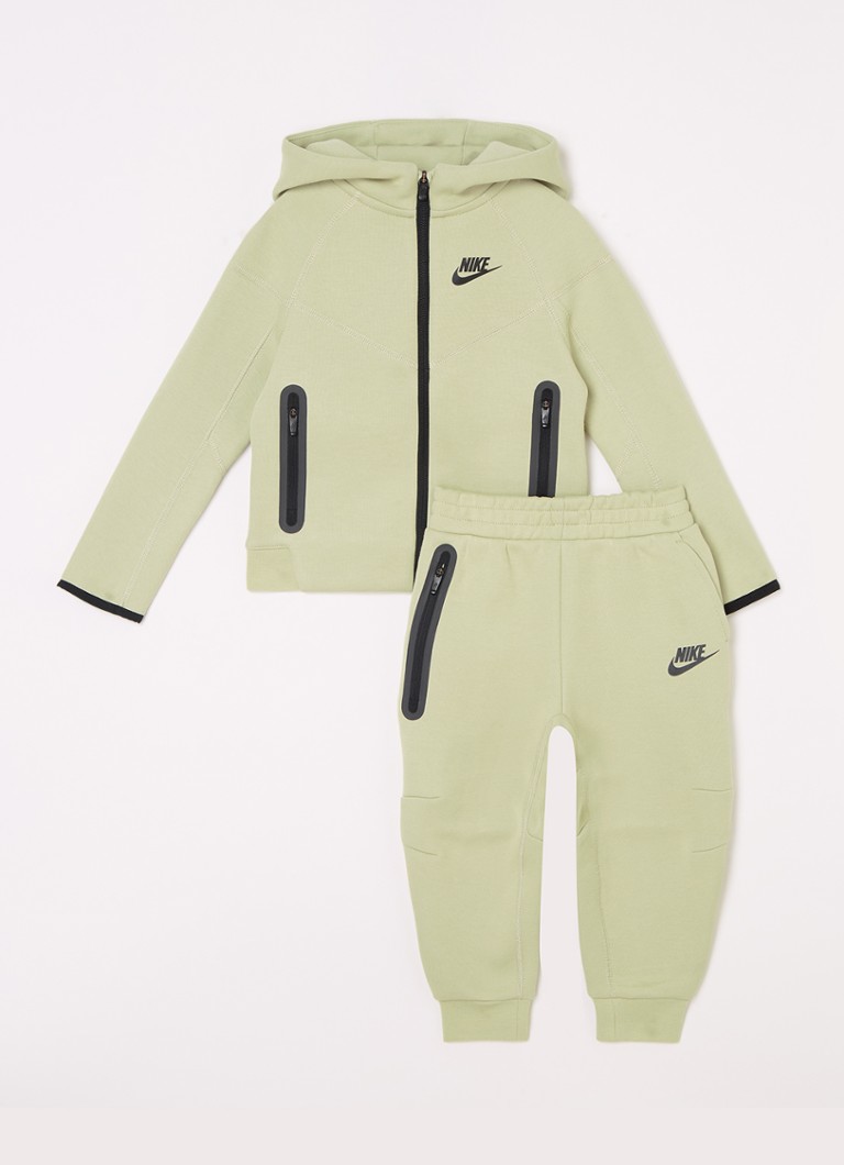 Trening Nike Tech Fleece din două piese cu logo