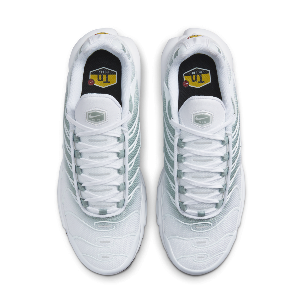 Nike Air Max Wmns Plus DZ3670-100 / weiss