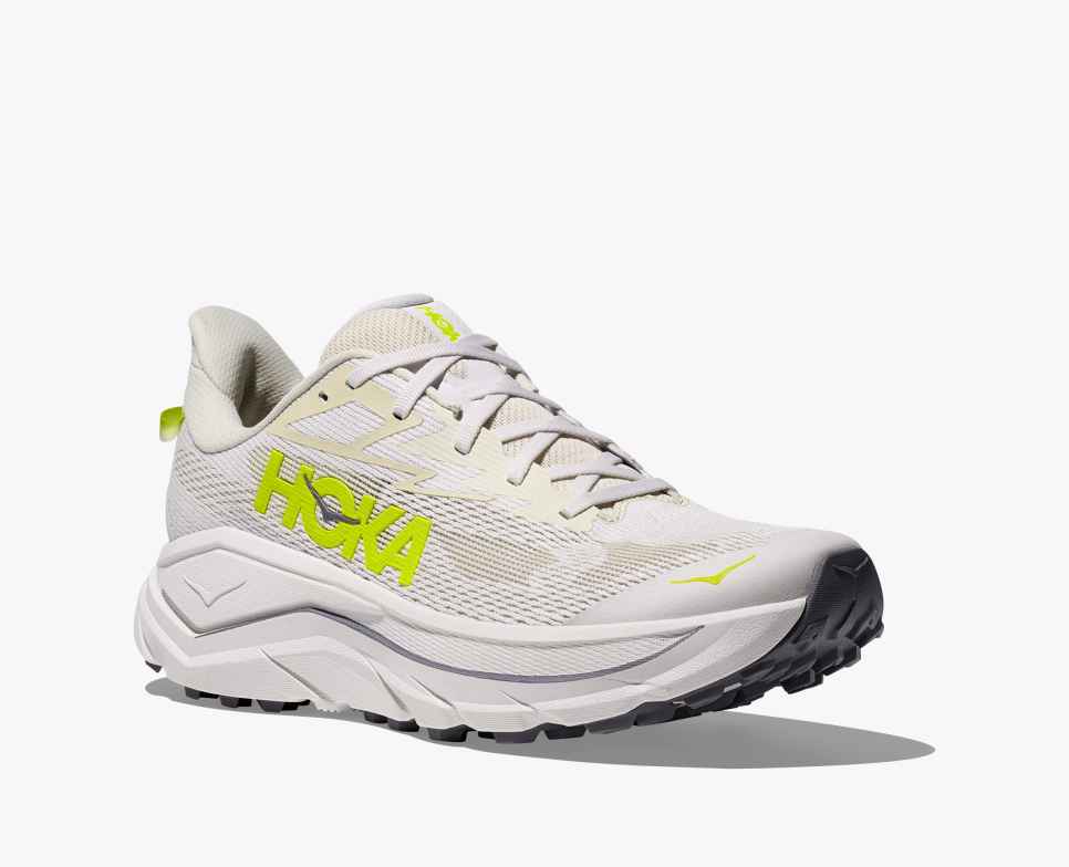 Challenger 8 White / Neon Hoka Citrus