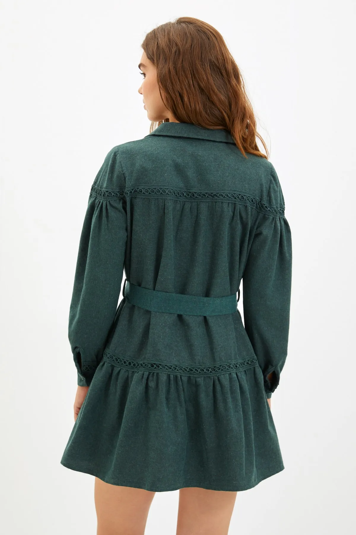Trendyol Collection  Khakifarbenes, gewebtes Kleid mit Hemdkragen TWOAW21EL1964