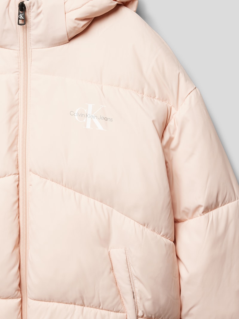 Steppjacke mit Logo-Print und Kapuze in hellrosa