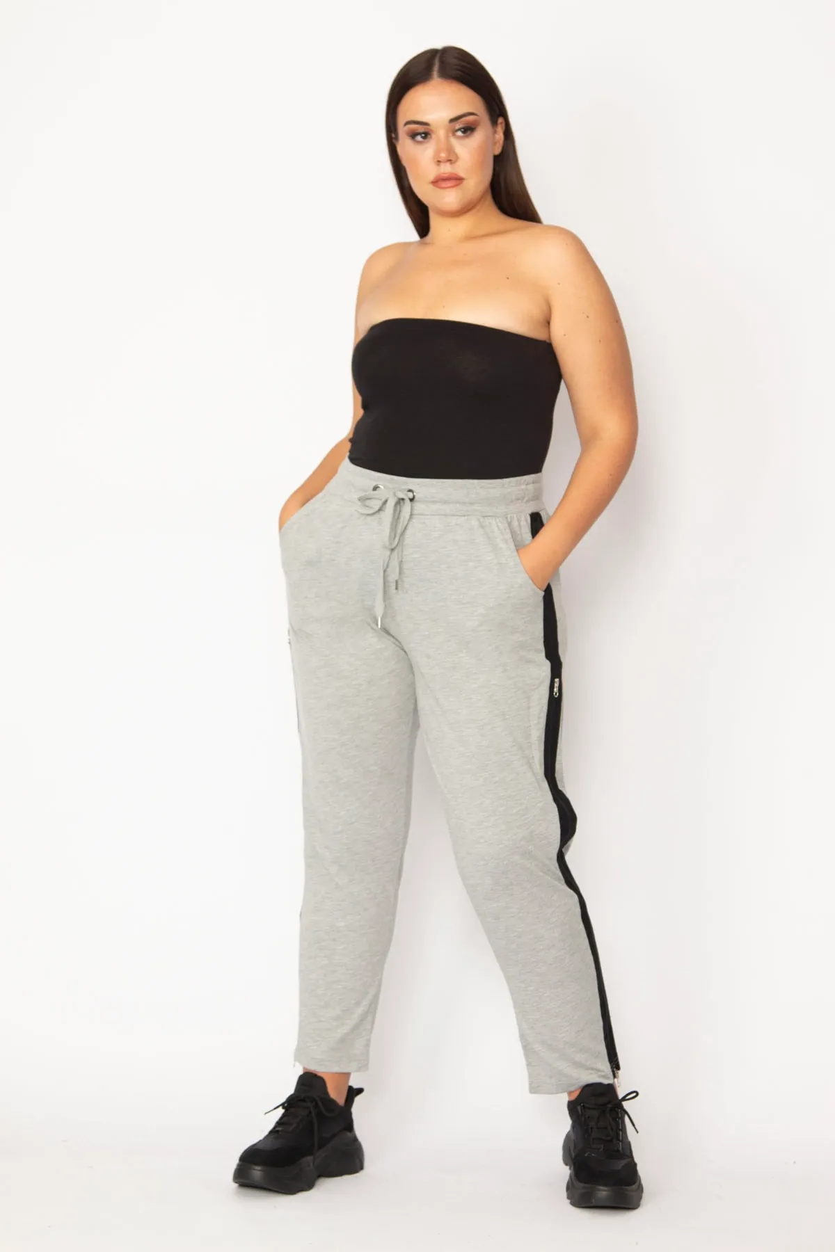 Şans  Graue Kombi-Hose mit Reißverschluss und elastischem Bund für Damen in großen Größen und beidseitiger Öffnung 65n29190