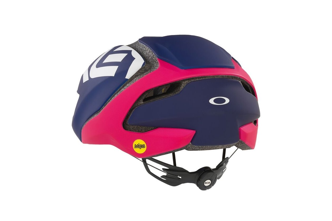 Oakley ARO5