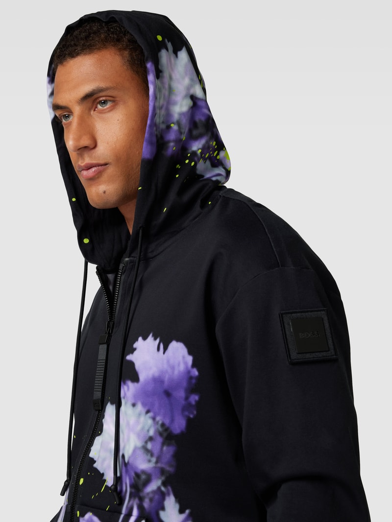 Sweatjacke aus reiner Baumwolle mit Kapuze Modell 'Lotus' in schwarz
