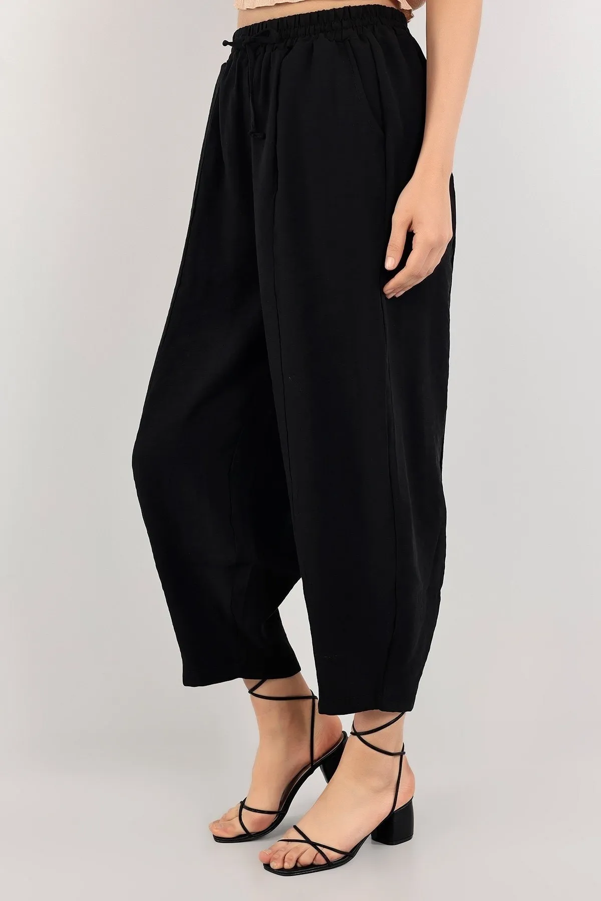 GRİLAND  Schwarze Aerobin Shalwar-Hose mit elastischem Bund und losen Taschen für Damen