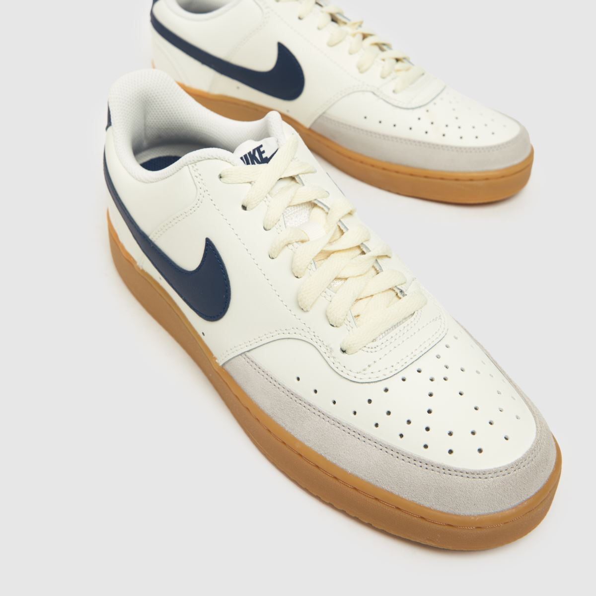 Superge Nike Court Vision v bež barvi