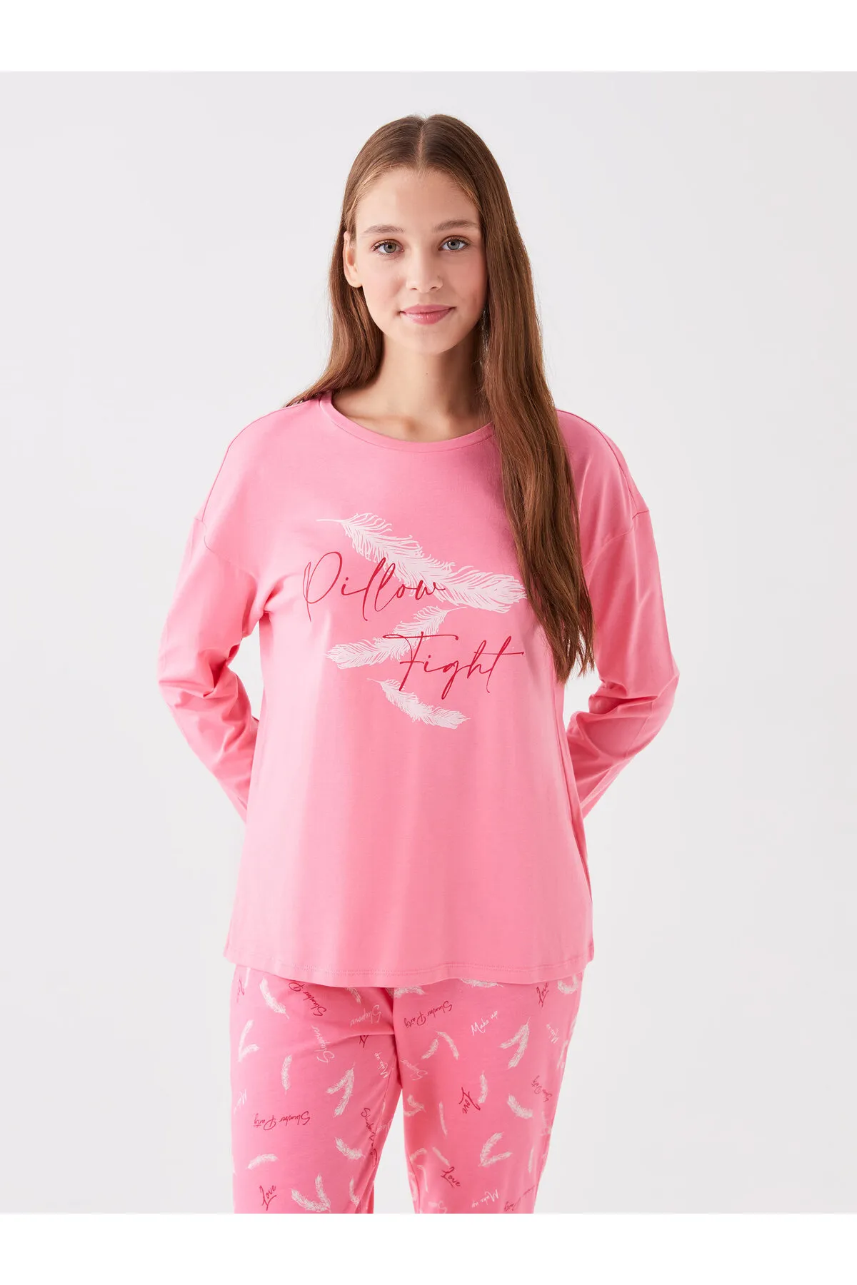 LC Waikiki  Bedrucktes Langarm-Damenpyjama-Set mit Rundhalsausschnitt