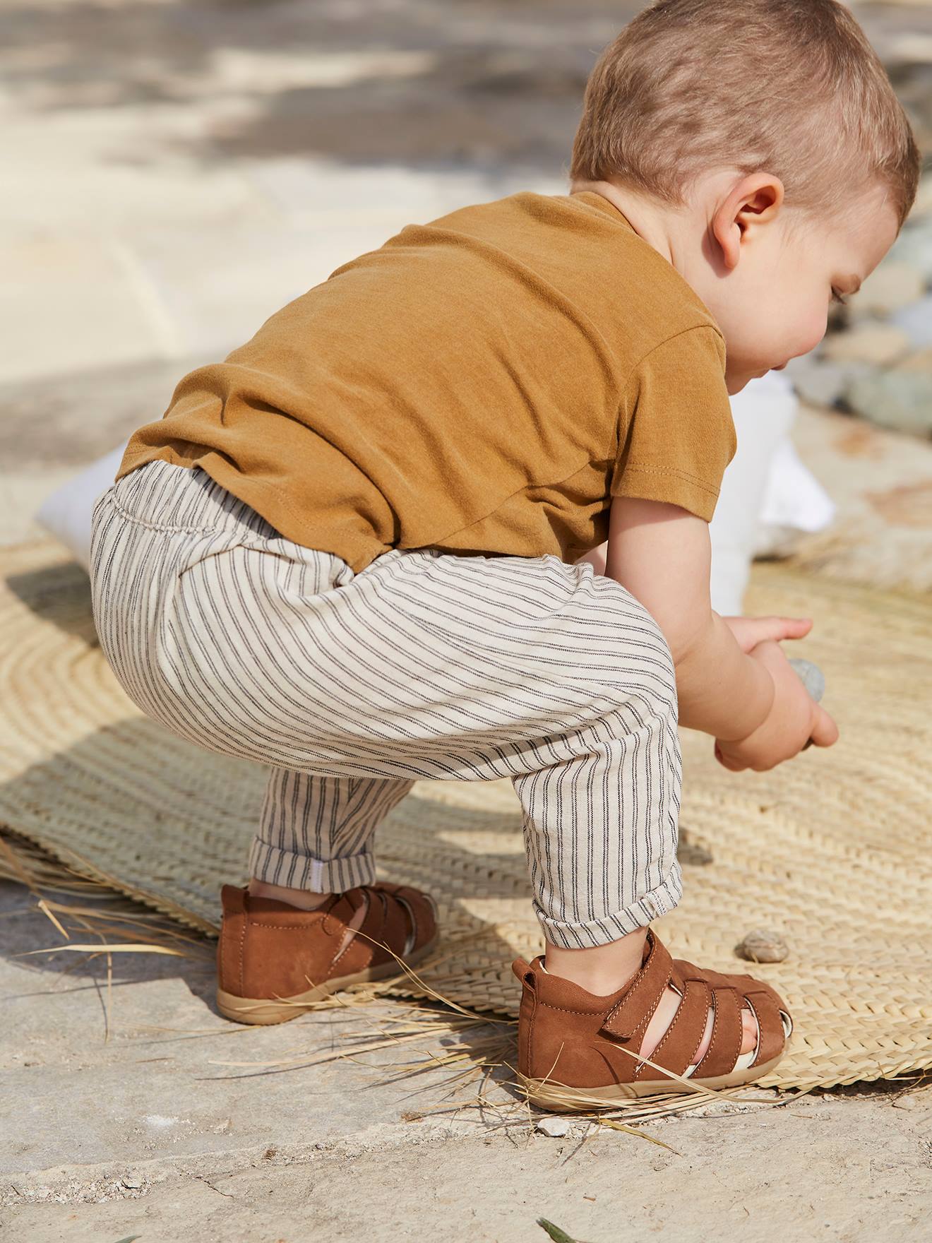 Sandales scratchées cuir bébé premiers pas cognac