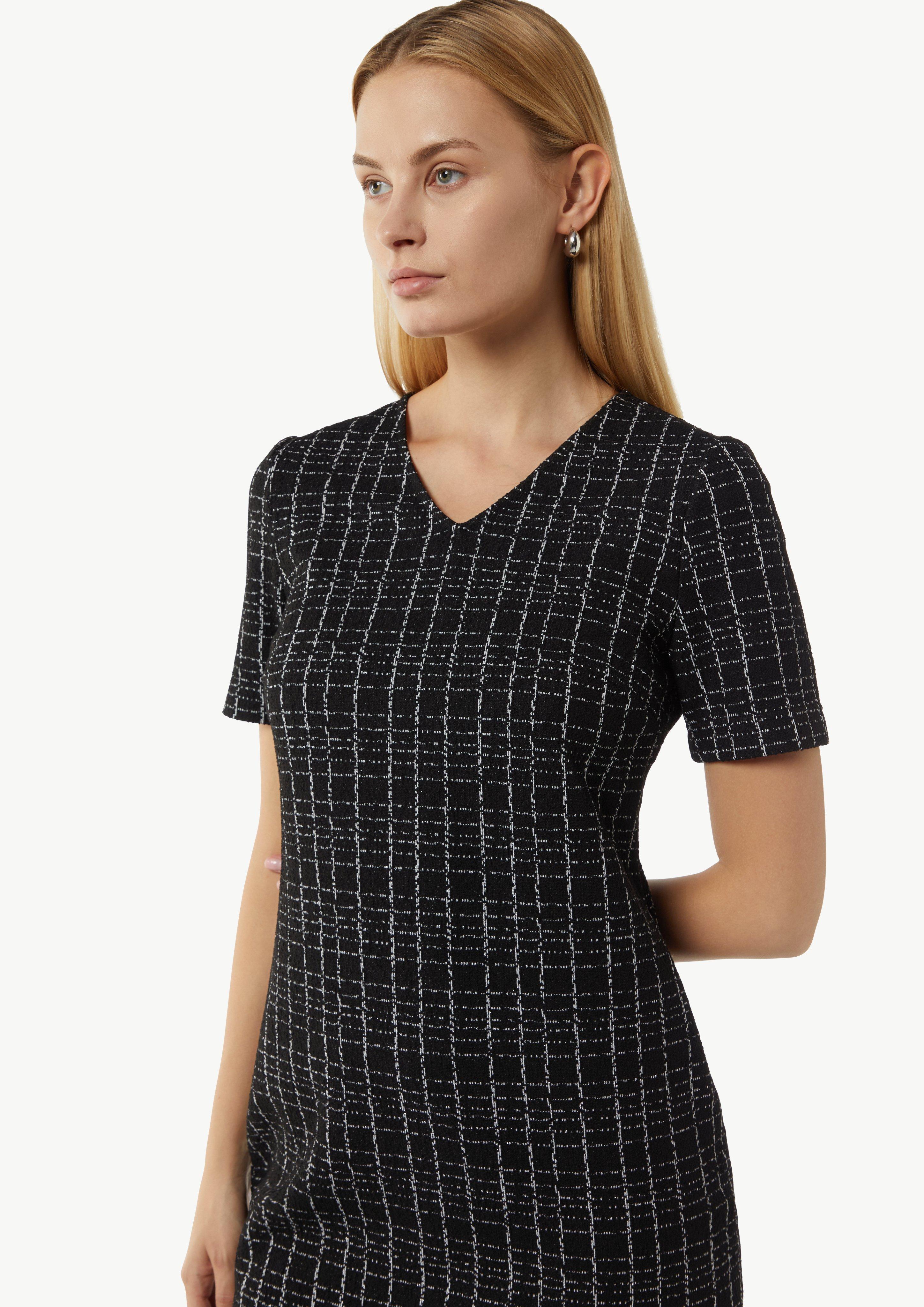 Schmales Bouclé-Kleid mit Karomuster - schwarz
