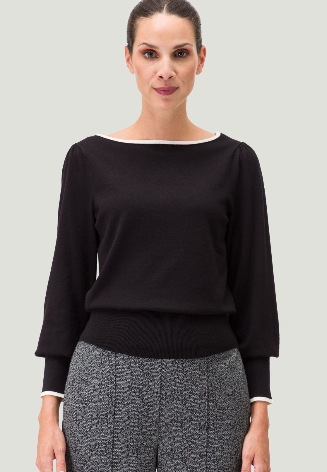 Pullover mit Kontrastdetail