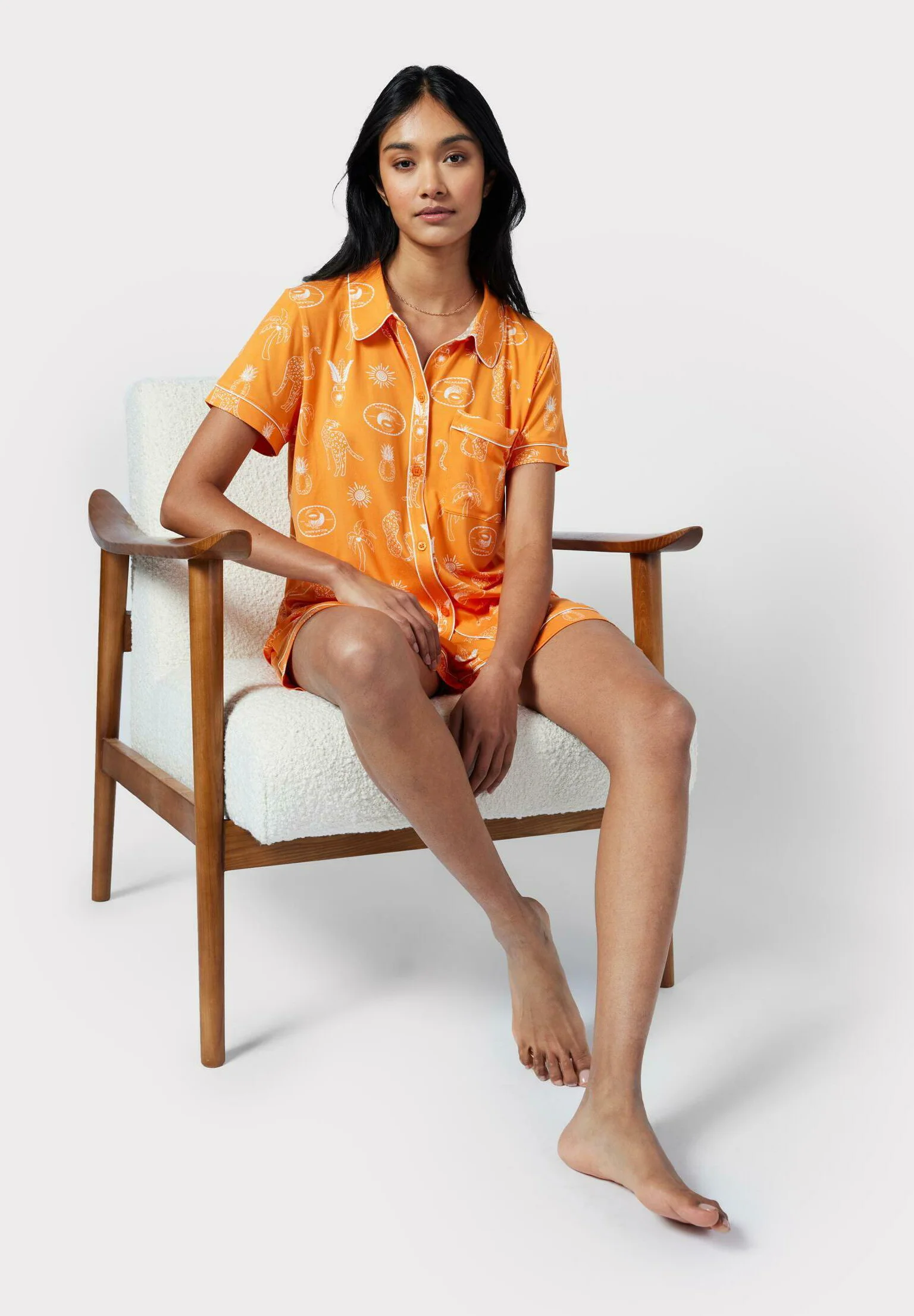 Pijama Chelsea Peers con estampado tropical de vacaciones