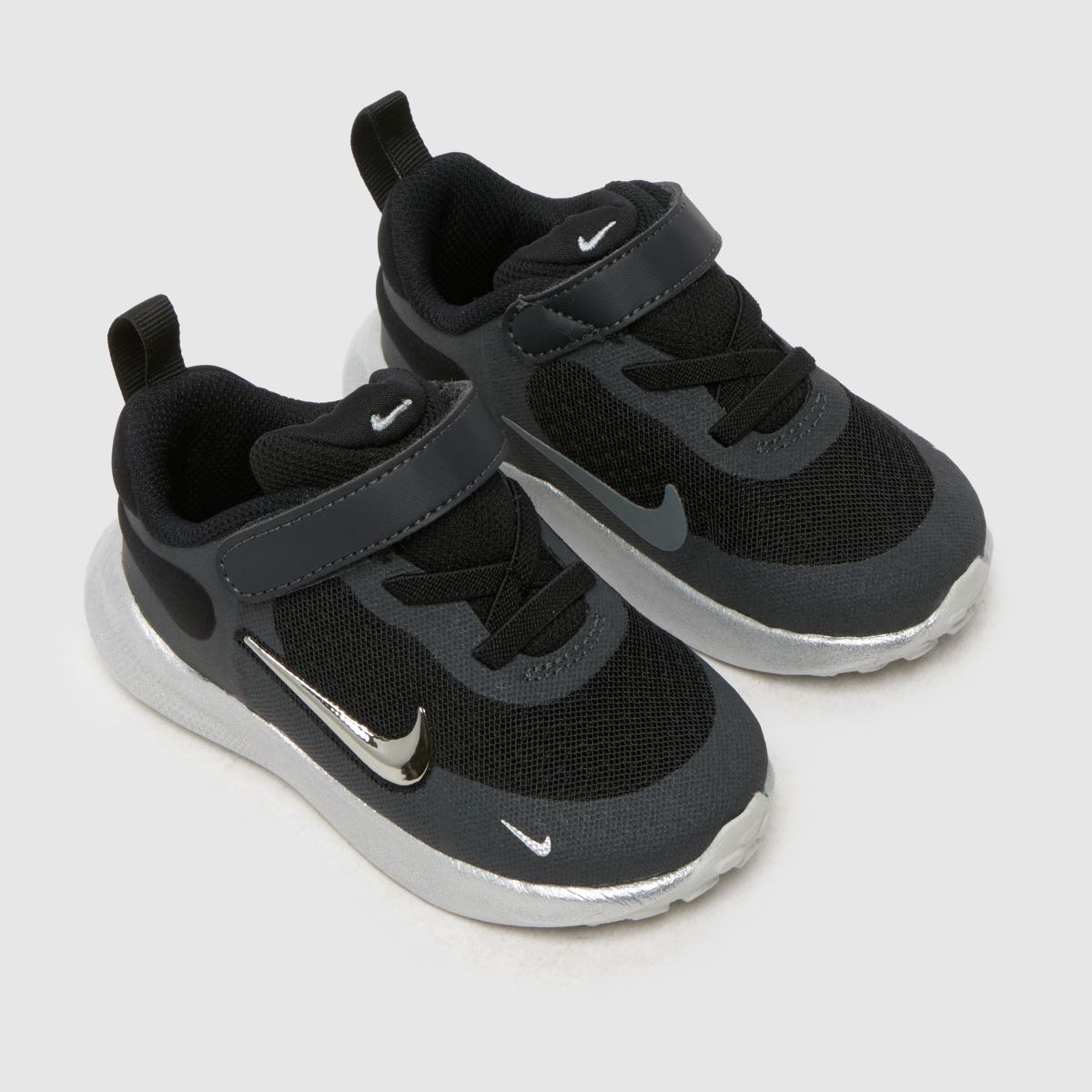 Nike Revolution 7 SE Lány Gyerek Utcai Cipő Fekete/Fekete
