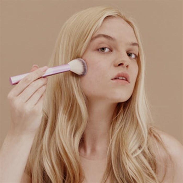 Contouring Brush