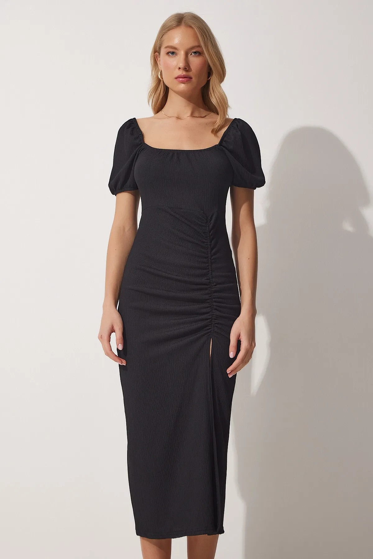 Happiness İstanbul  Schwarzes gerafftes Saran-Sommerstrickkleid für Damen DD01202