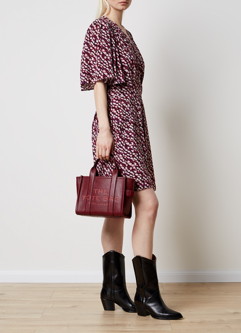 Mała skórzana torba z logo Marc Jacobs.